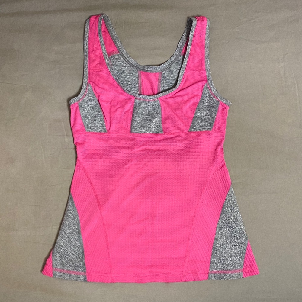 Lululemon pink & grey tank